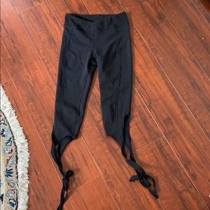 FREE PEOPLE movement turnout black leggings